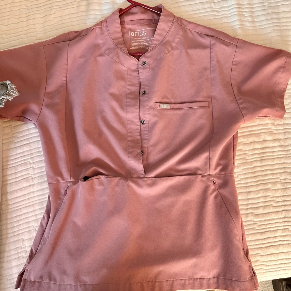 Limited edition sold out mauve Figs medium top